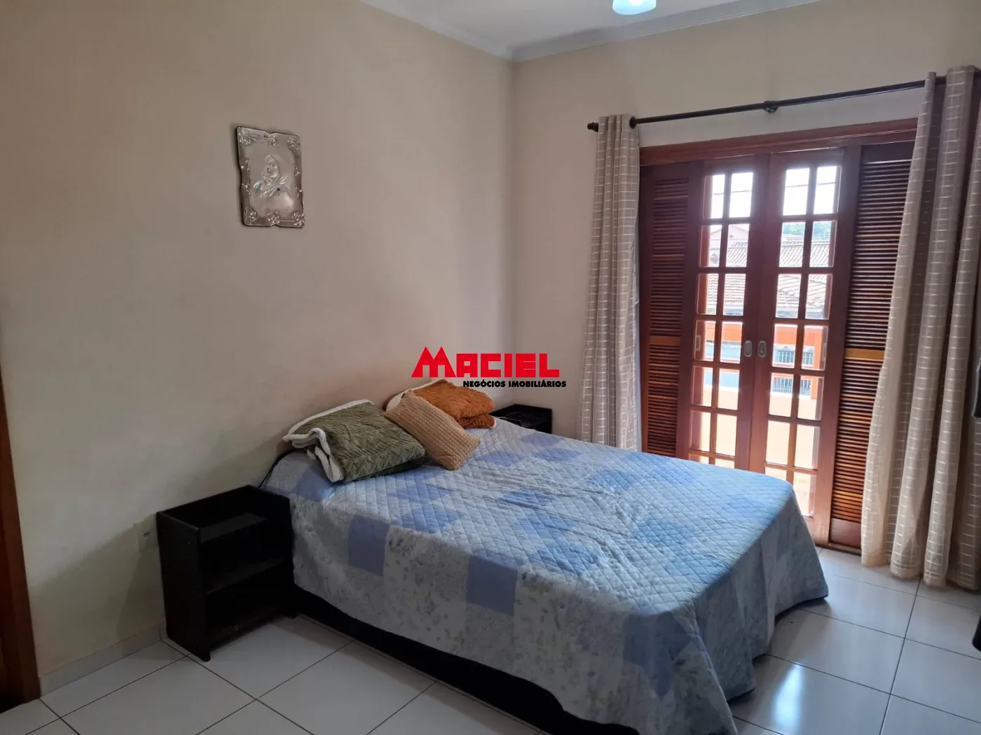 Alugar Casa / Sobrado em S&atilde;o Jos&eacute; dos Campos R$ 4.000,00 - Foto 19