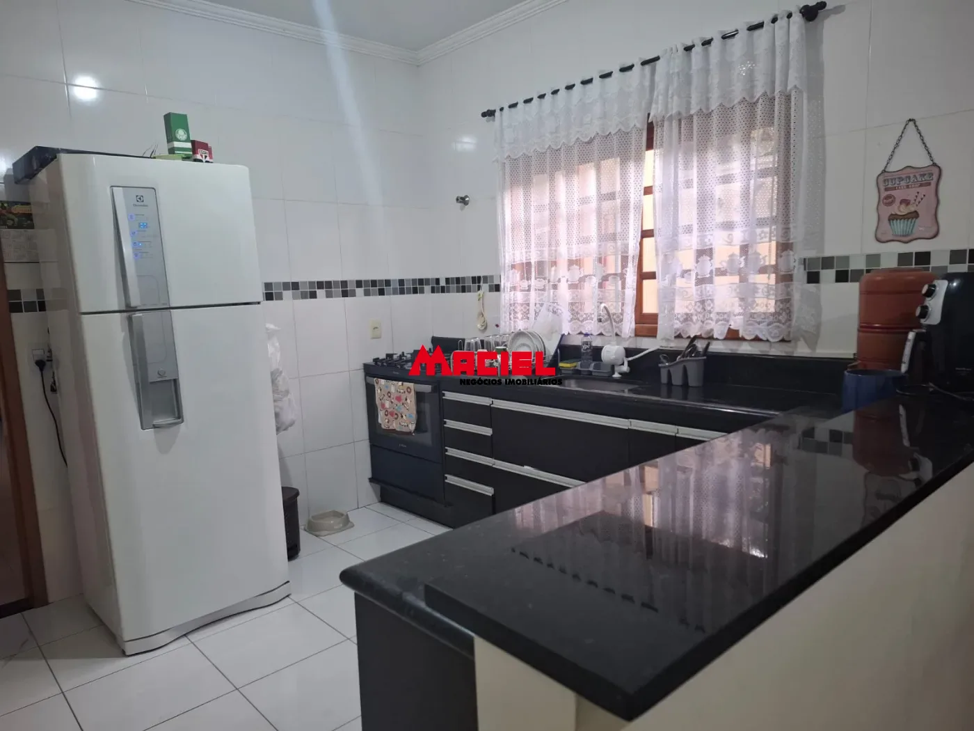 Alugar Casa / Sobrado em S&atilde;o Jos&eacute; dos Campos R$ 4.000,00 - Foto 31