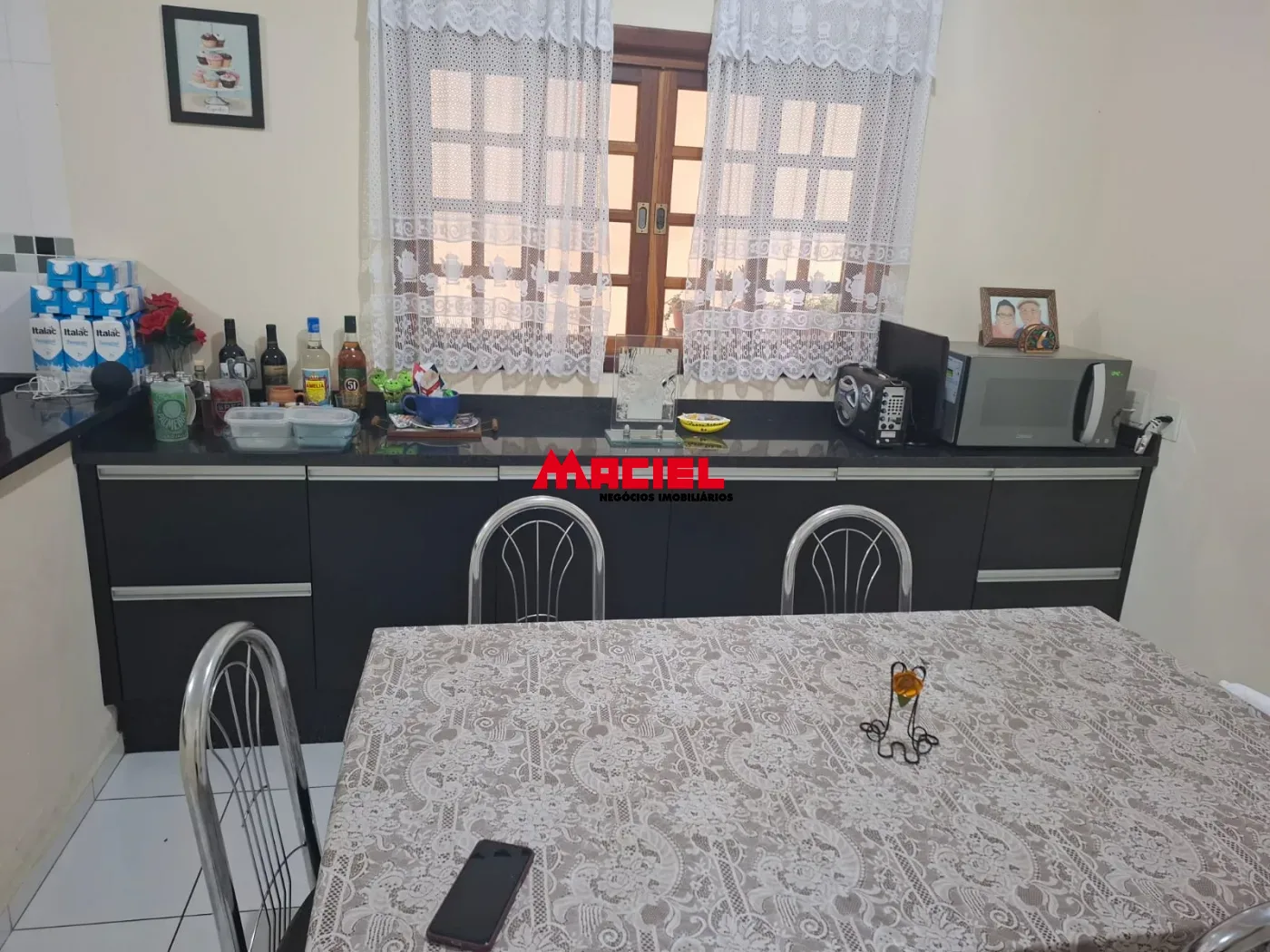 Alugar Casa / Sobrado em S&atilde;o Jos&eacute; dos Campos R$ 4.000,00 - Foto 33