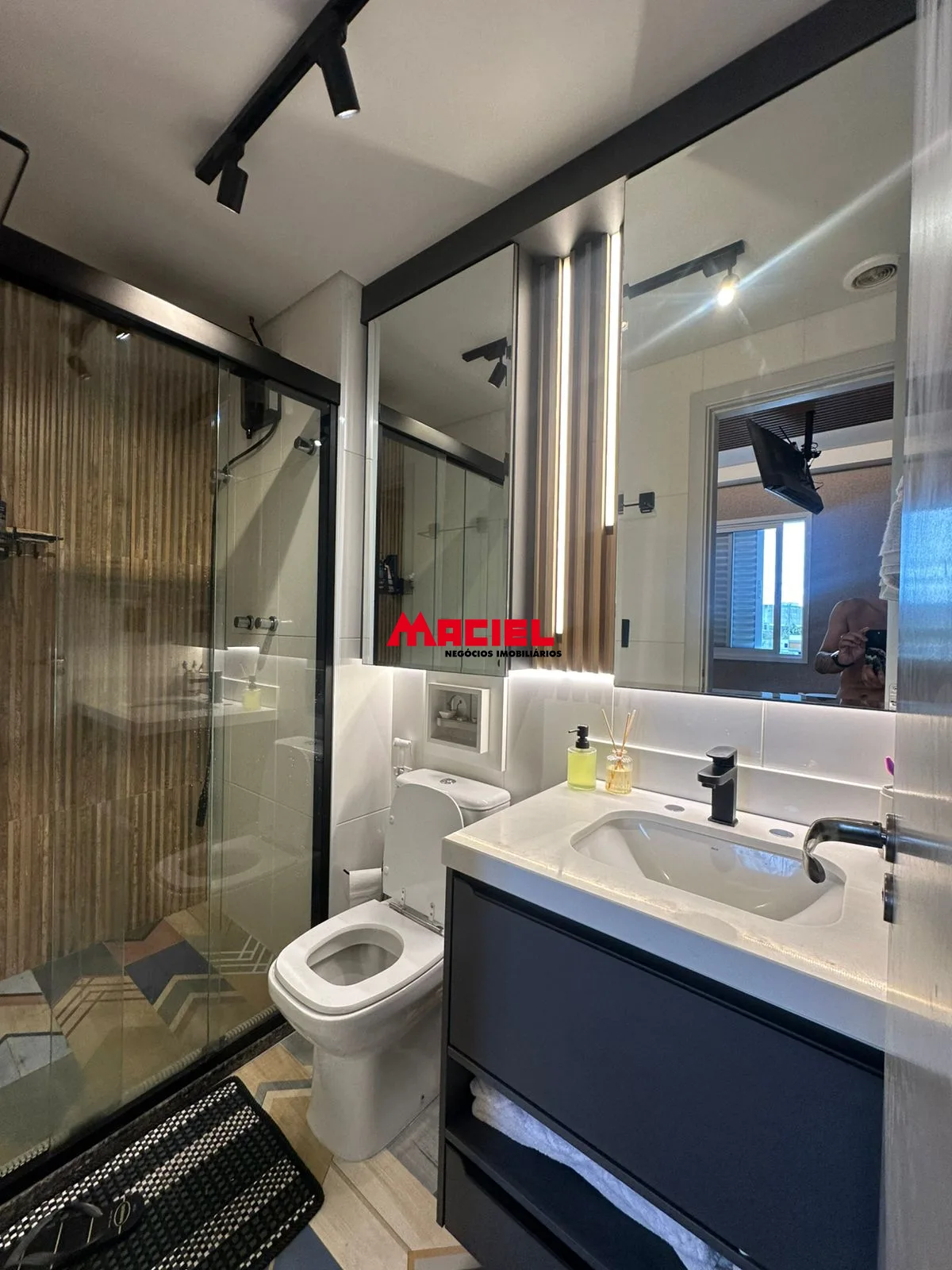 Comprar Apartamento / Flat em S&atilde;o Jos&eacute; dos Campos R$ 660.000,00 - Foto 2