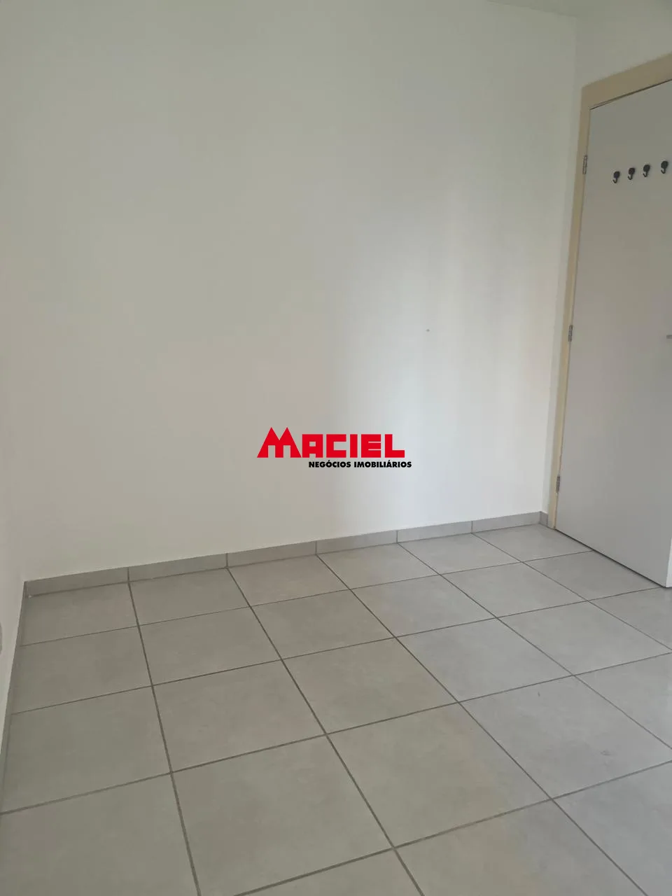 Alugar Apartamento / Padr&atilde;o em S&atilde;o Jos&eacute; dos Campos R$ 1.200,00 - Foto 7