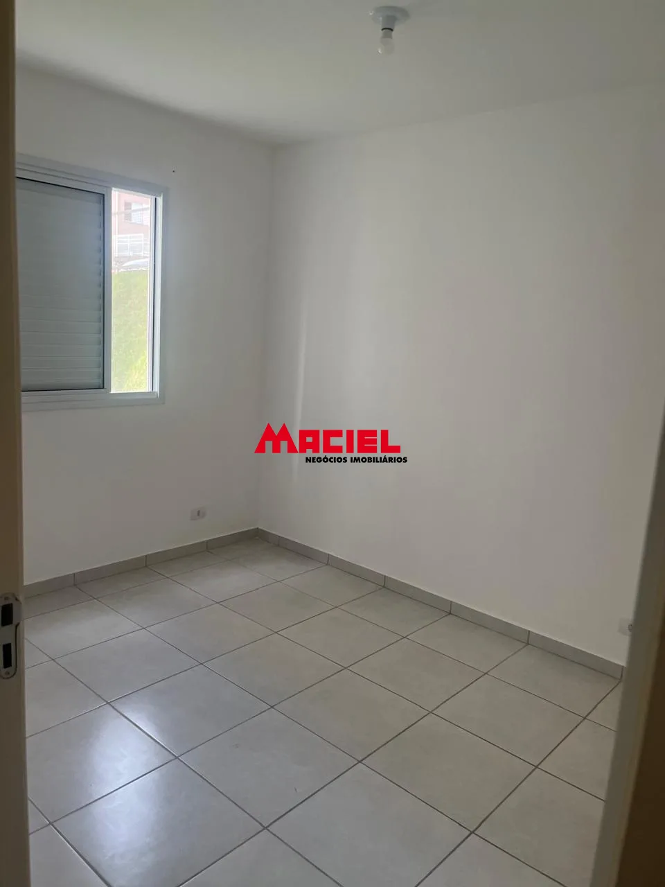 Alugar Apartamento / Padr&atilde;o em S&atilde;o Jos&eacute; dos Campos R$ 1.200,00 - Foto 11