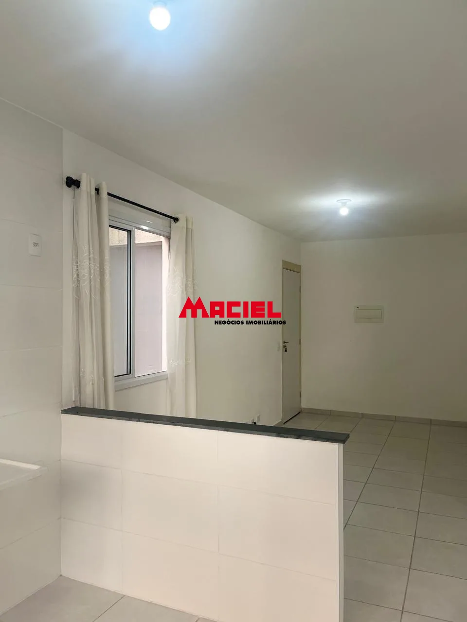 Alugar Apartamento / Padr&atilde;o em S&atilde;o Jos&eacute; dos Campos R$ 1.200,00 - Foto 3