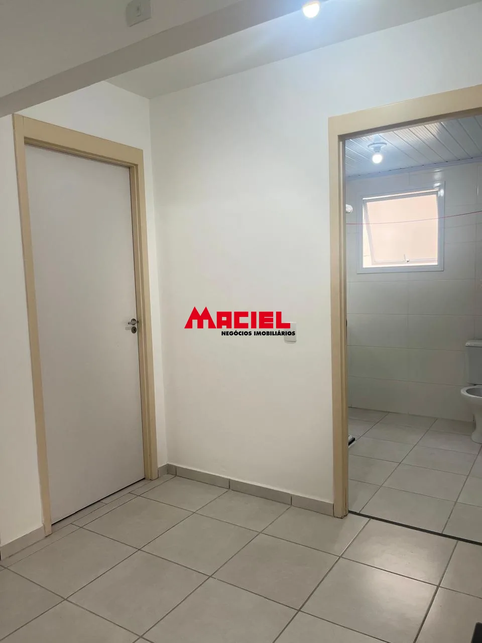 Alugar Apartamento / Padr&atilde;o em S&atilde;o Jos&eacute; dos Campos R$ 1.200,00 - Foto 31