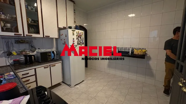 Comprar Casa / Sobrado em S&atilde;o Jos&eacute; dos Campos R$ 750.000,00 - Foto 11