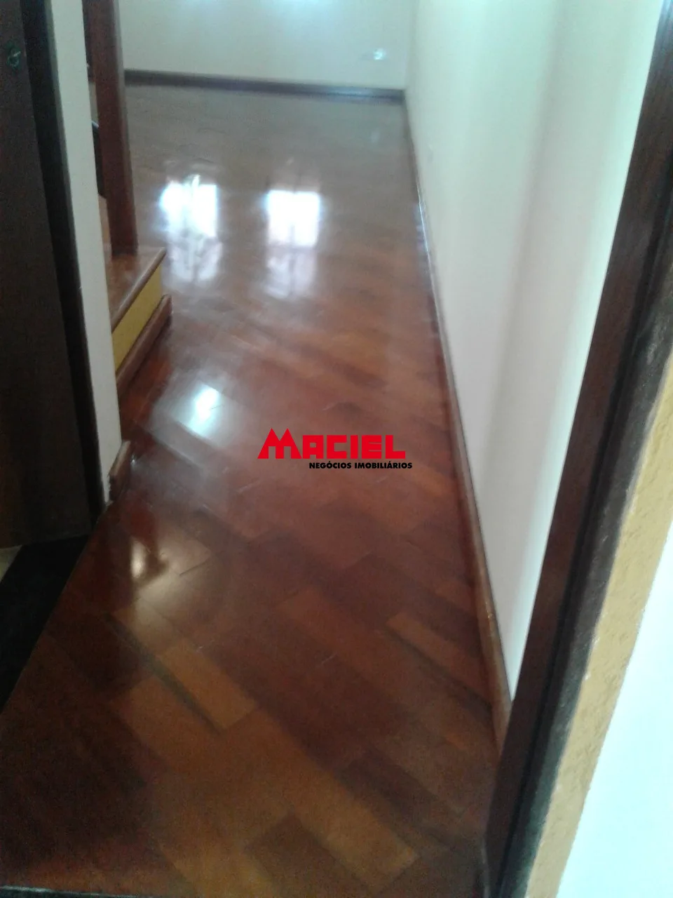 Alugar Casa / Sobrado em S&atilde;o Jos&eacute; dos Campos R$ 3.800,00 - Foto 3