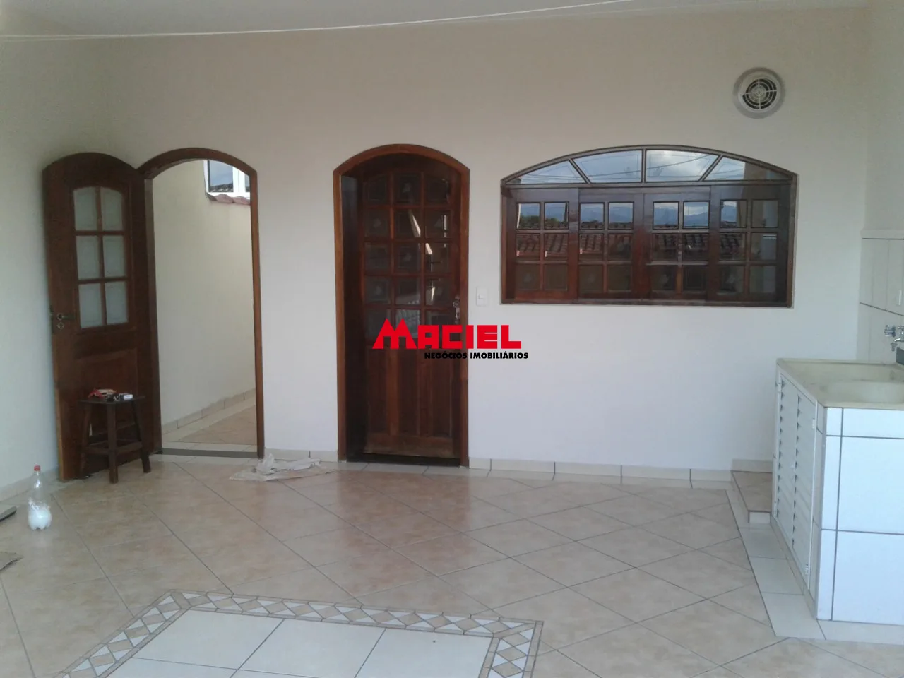 Alugar Casa / Sobrado em S&atilde;o Jos&eacute; dos Campos R$ 3.800,00 - Foto 7