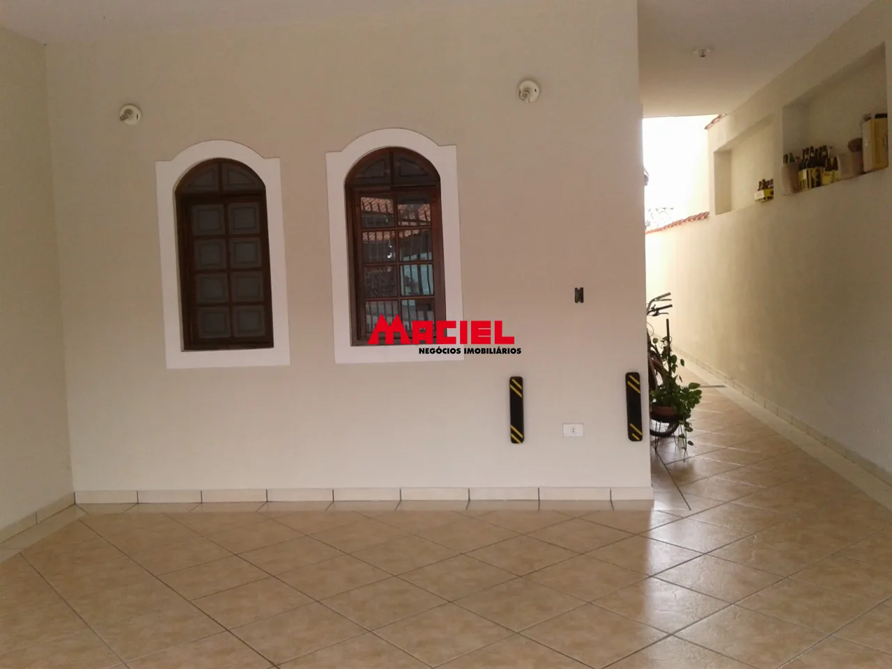 Alugar Casa / Sobrado em S&atilde;o Jos&eacute; dos Campos R$ 3.800,00 - Foto 8