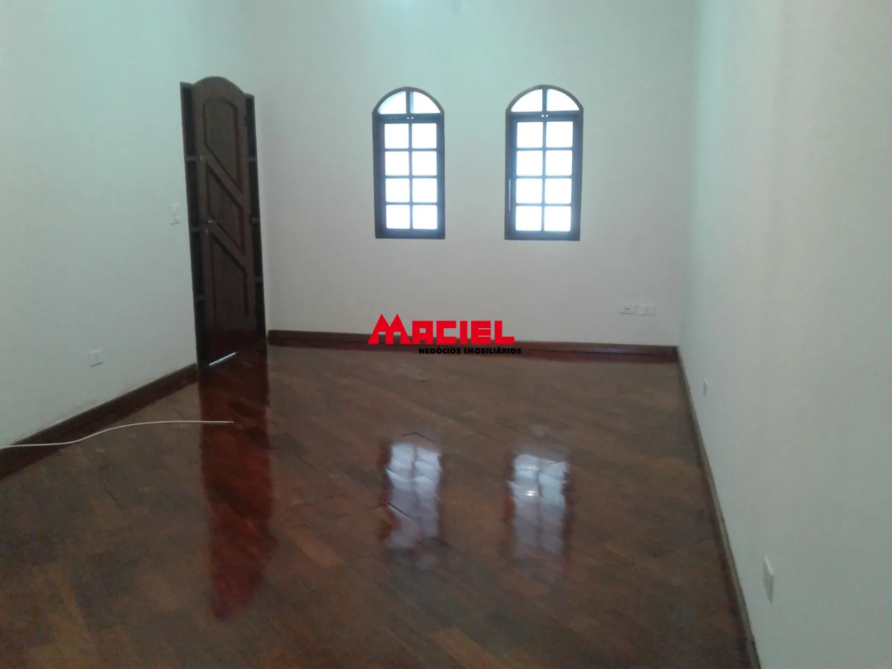 Alugar Casa / Sobrado em S&atilde;o Jos&eacute; dos Campos R$ 3.800,00 - Foto 12