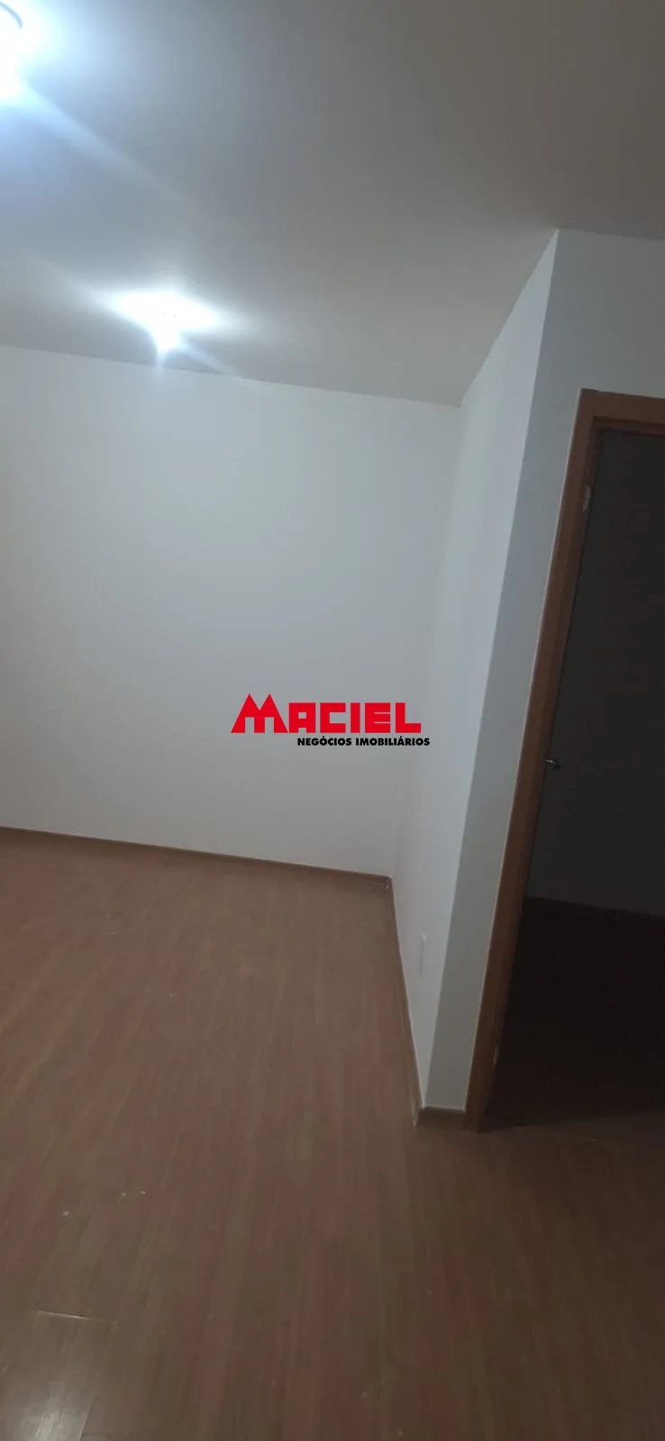 Comprar Apartamento / Padr&atilde;o em S&atilde;o Jos&eacute; dos Campos R$ 215.000,00 - Foto 2