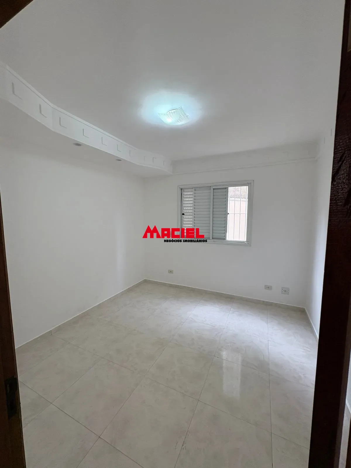 Alugar Apartamento / Padr&atilde;o em S&atilde;o Jos&eacute; dos Campos R$ 2.200,00 - Foto 4