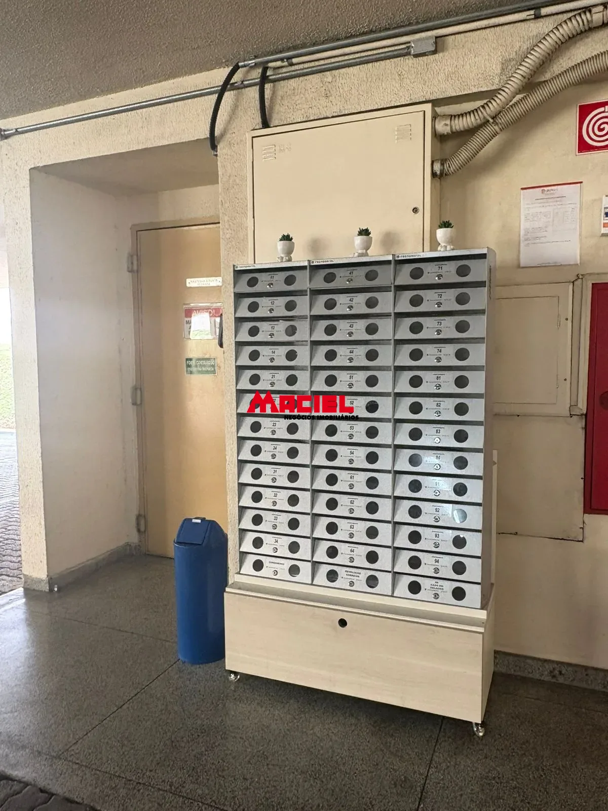 Alugar Apartamento / Padr&atilde;o em S&atilde;o Jos&eacute; dos Campos R$ 2.200,00 - Foto 15