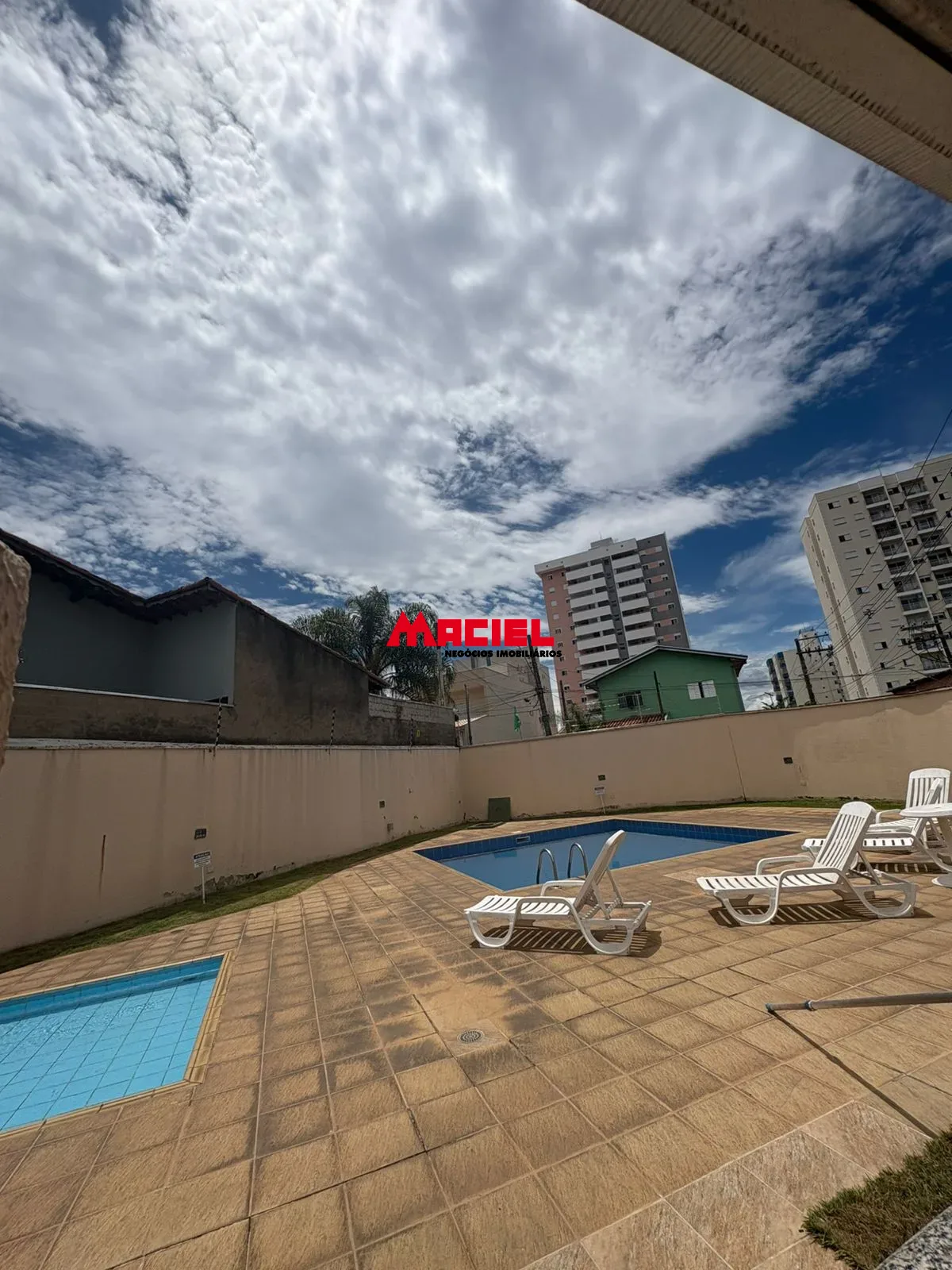 Alugar Apartamento / Padr&atilde;o em S&atilde;o Jos&eacute; dos Campos R$ 2.200,00 - Foto 16