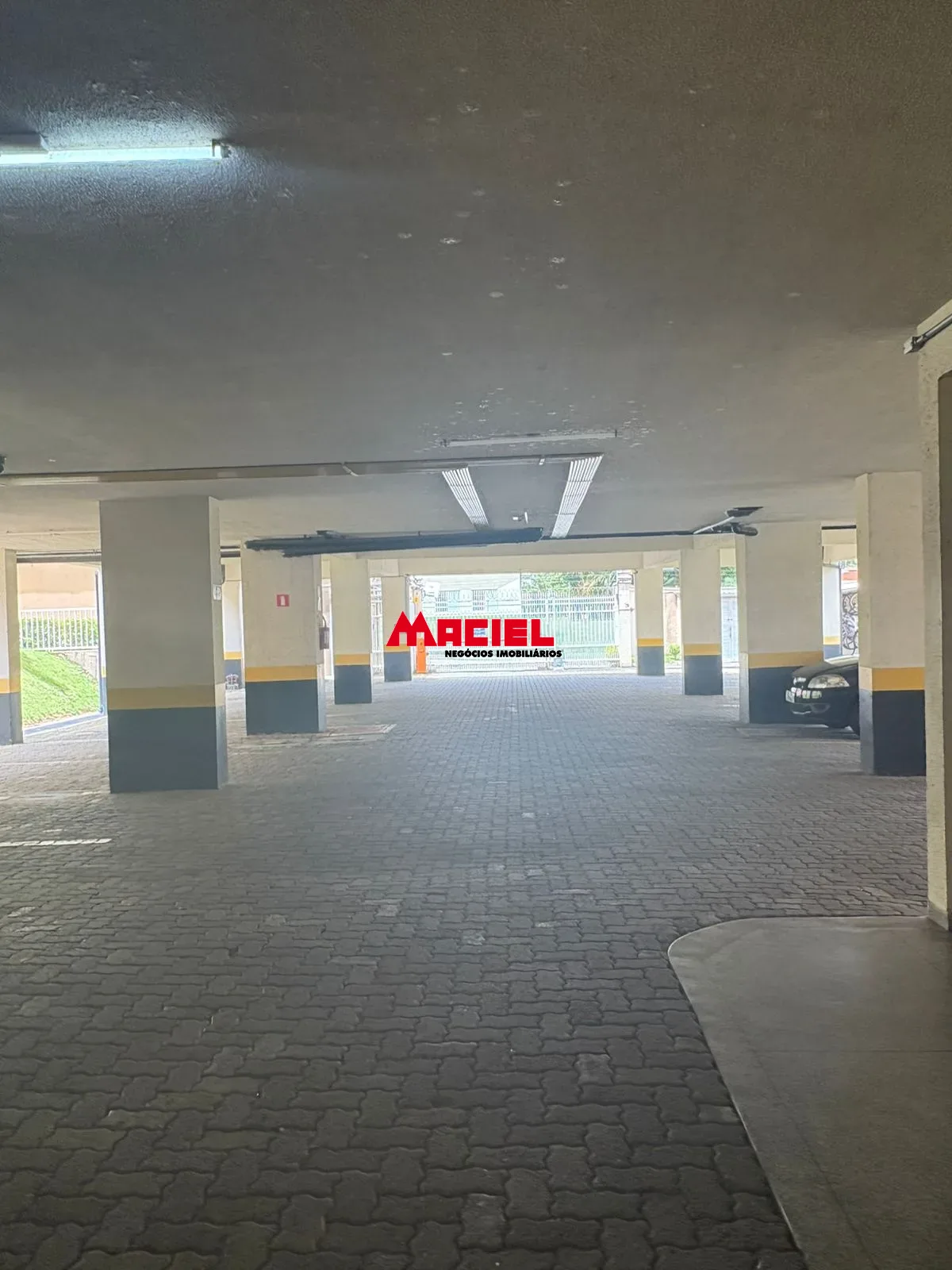 Alugar Apartamento / Padr&atilde;o em S&atilde;o Jos&eacute; dos Campos R$ 2.200,00 - Foto 19