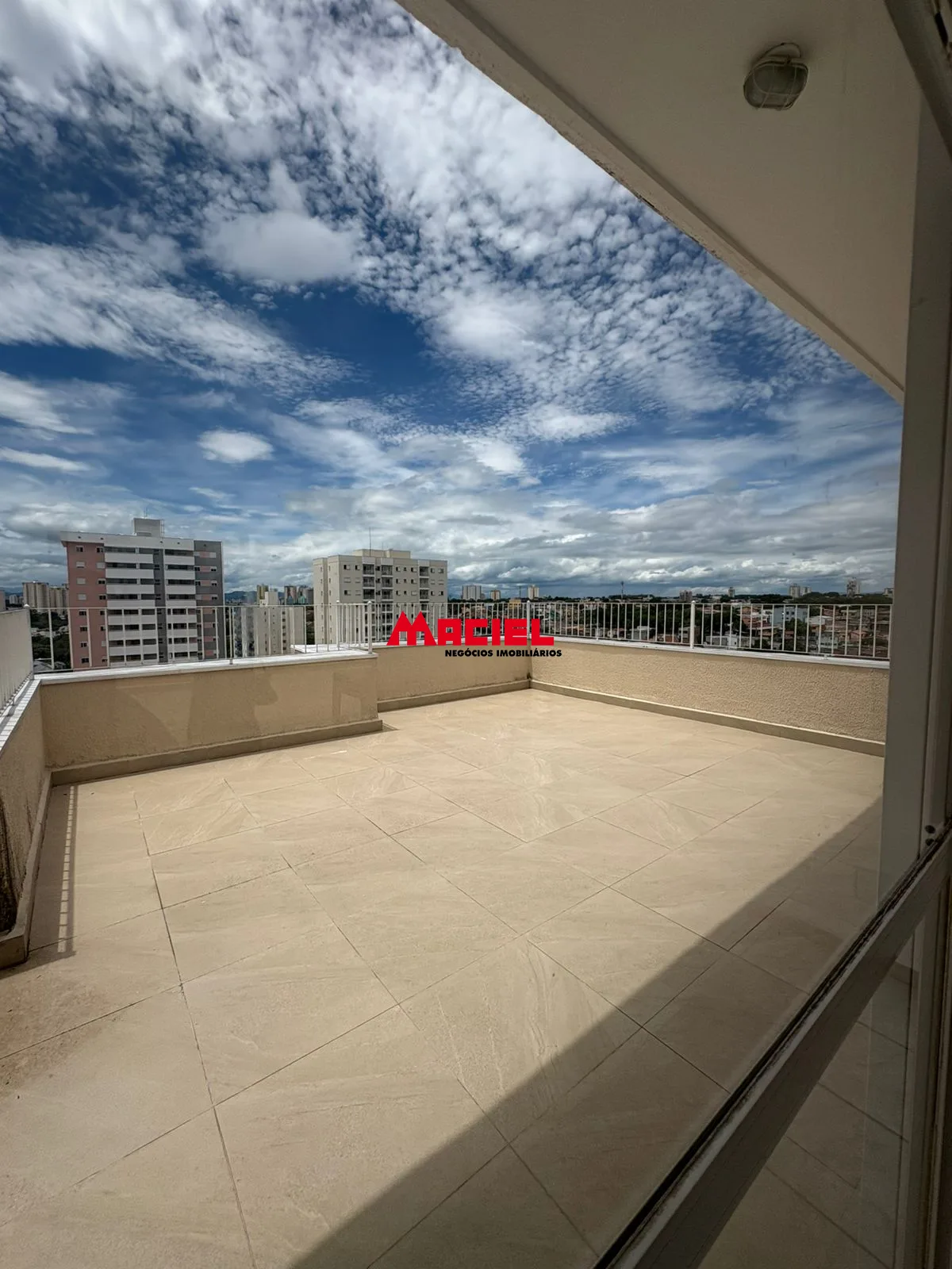 Comprar Apartamento / Padr&atilde;o em S&atilde;o Jos&eacute; dos Campos R$ 405.000,00 - Foto 13