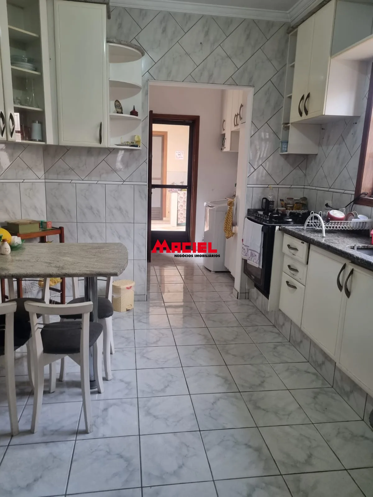 Comprar Casa / Padr&atilde;o em Jacare&iacute; R$ 680.000,00 - Foto 6