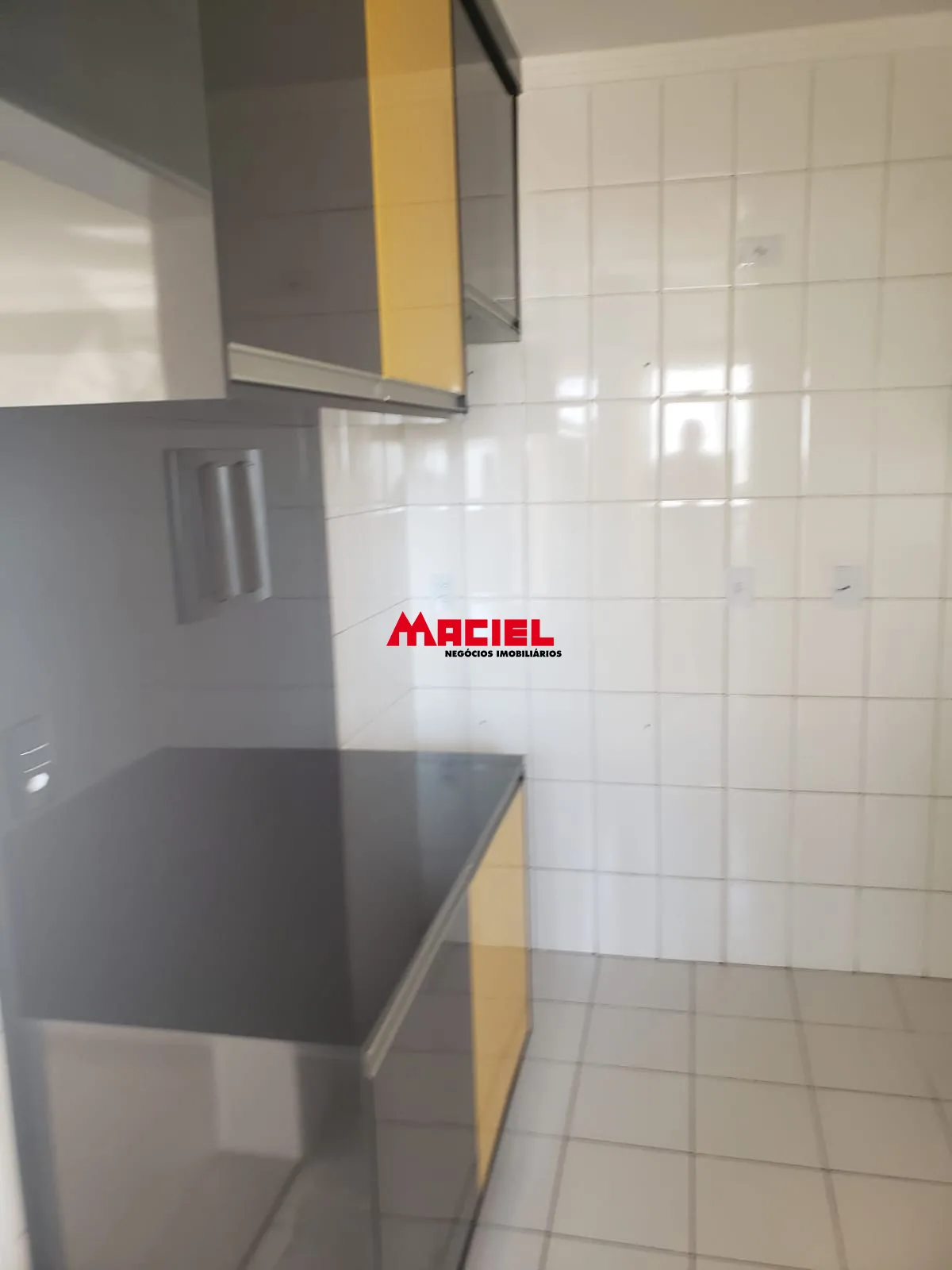 Alugar Apartamento / Padr&atilde;o em S&atilde;o Jos&eacute; dos Campos R$ 3.200,00 - Foto 3
