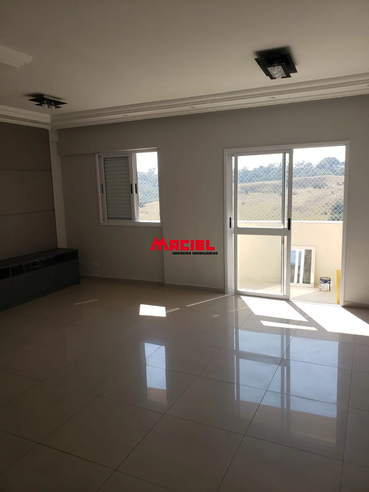 Alugar Apartamento / Padr&atilde;o em S&atilde;o Jos&eacute; dos Campos R$ 3.200,00 - Foto 16