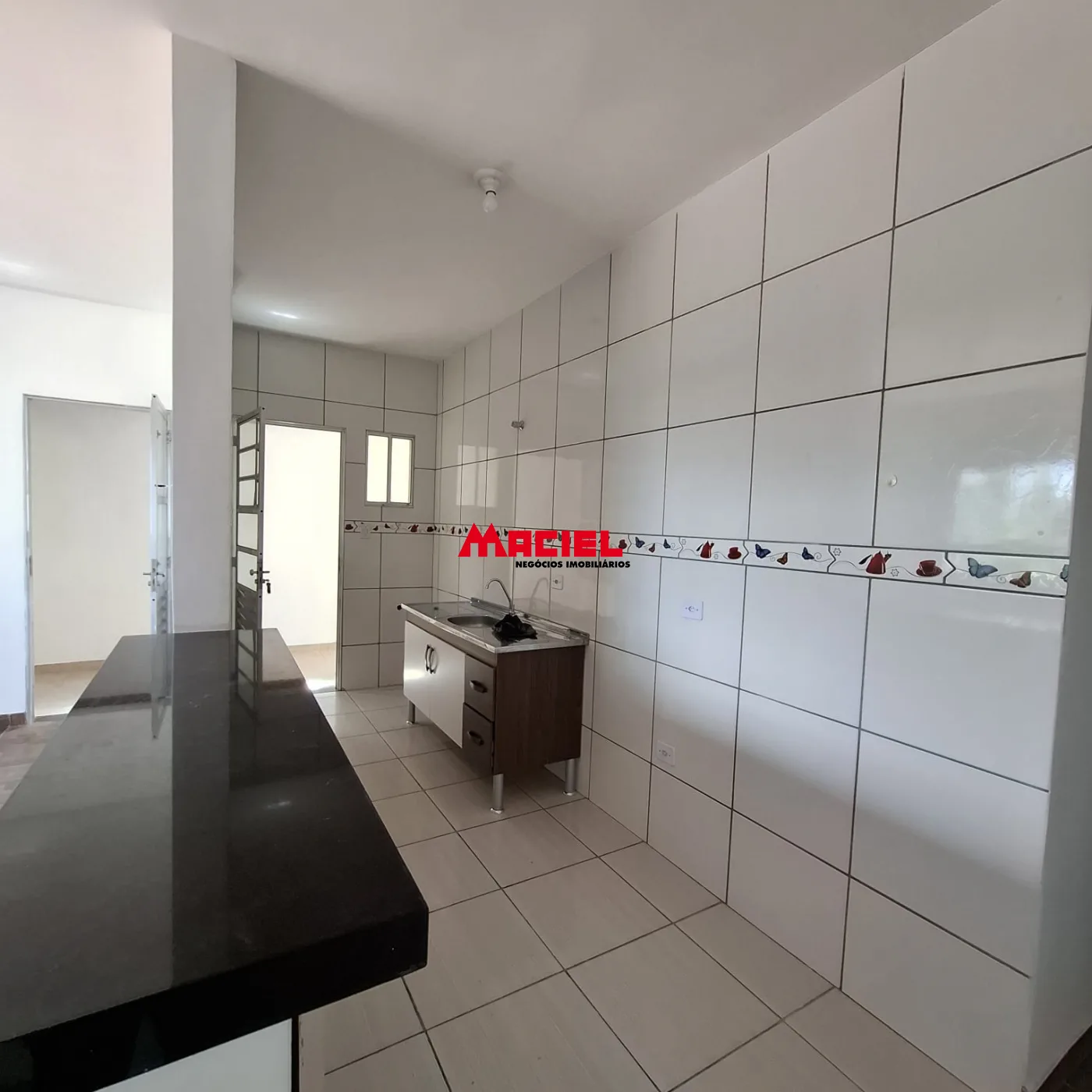 Alugar Casa / Padr&atilde;o em S&atilde;o Jos&eacute; dos Campos R$ 1.900,00 - Foto 5