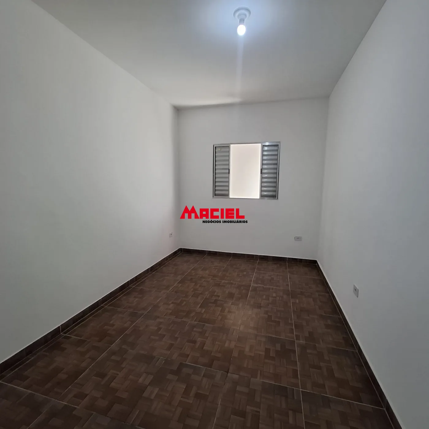 Alugar Casa / Padr&atilde;o em S&atilde;o Jos&eacute; dos Campos R$ 1.900,00 - Foto 6