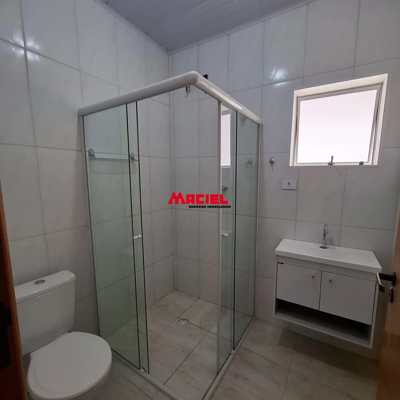 Alugar Casa / Padr&atilde;o em S&atilde;o Jos&eacute; dos Campos R$ 1.900,00 - Foto 7