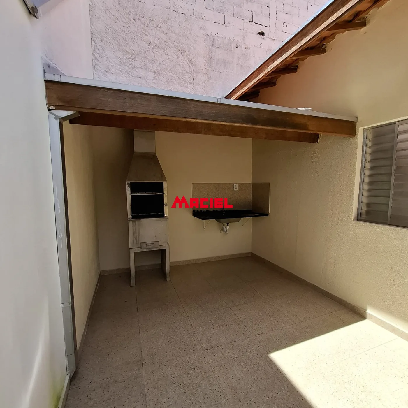 Alugar Casa / Padr&atilde;o em S&atilde;o Jos&eacute; dos Campos R$ 1.900,00 - Foto 10