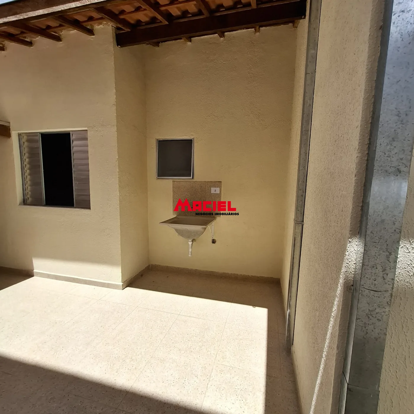 Alugar Casa / Padr&atilde;o em S&atilde;o Jos&eacute; dos Campos R$ 1.900,00 - Foto 11