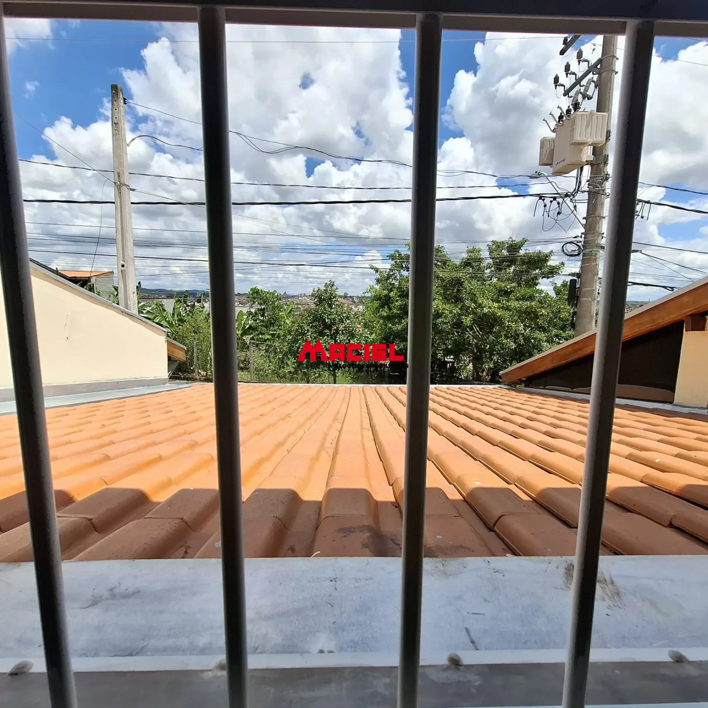 Alugar Casa / Padr&atilde;o em S&atilde;o Jos&eacute; dos Campos R$ 1.900,00 - Foto 12