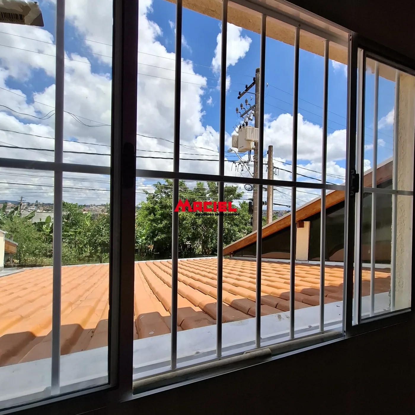 Alugar Casa / Padr&atilde;o em S&atilde;o Jos&eacute; dos Campos R$ 1.900,00 - Foto 13