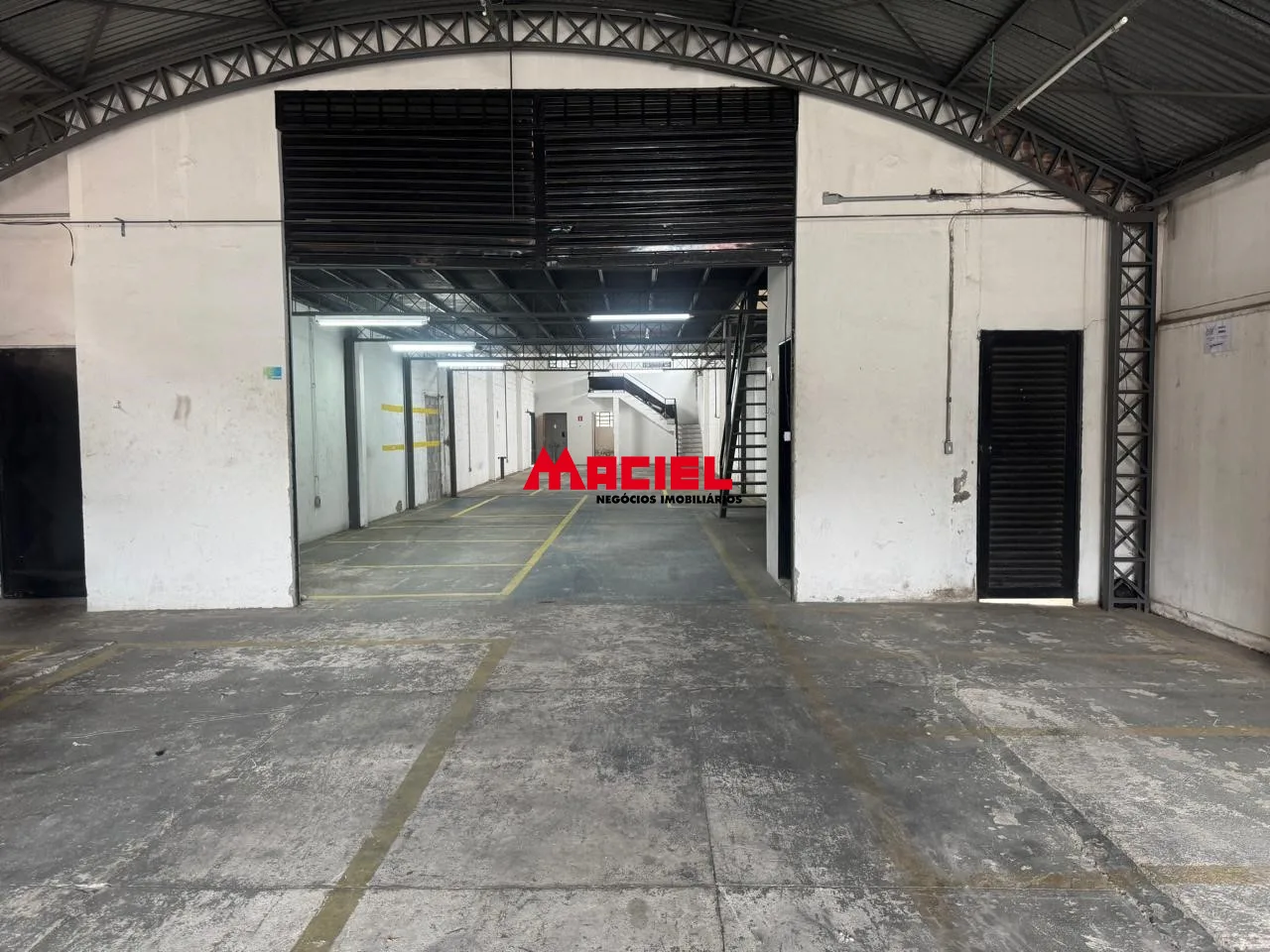 Alugar Comercial / Galp&atilde;o em S&atilde;o Jos&eacute; dos Campos R$ 13.000,00 - Foto 1