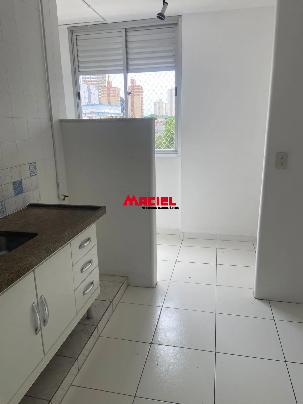 Alugar Apartamento / Padr&atilde;o em S&atilde;o Jos&eacute; dos Campos R$ 2.000,00 - Foto 1