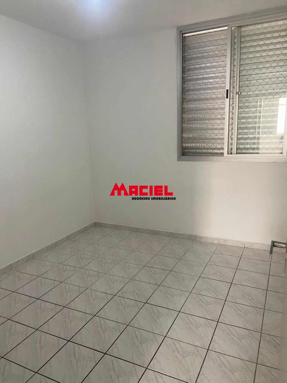 Alugar Apartamento / Padr&atilde;o em S&atilde;o Jos&eacute; dos Campos R$ 2.000,00 - Foto 14
