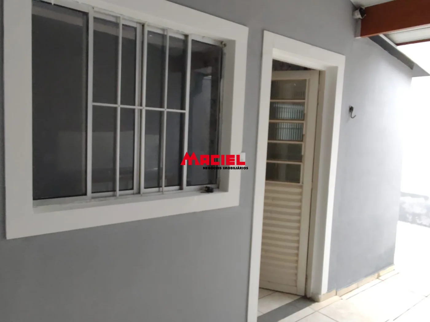 Alugar Casa / Padr&atilde;o em S&atilde;o Jos&eacute; dos Campos R$ 2.100,00 - Foto 4