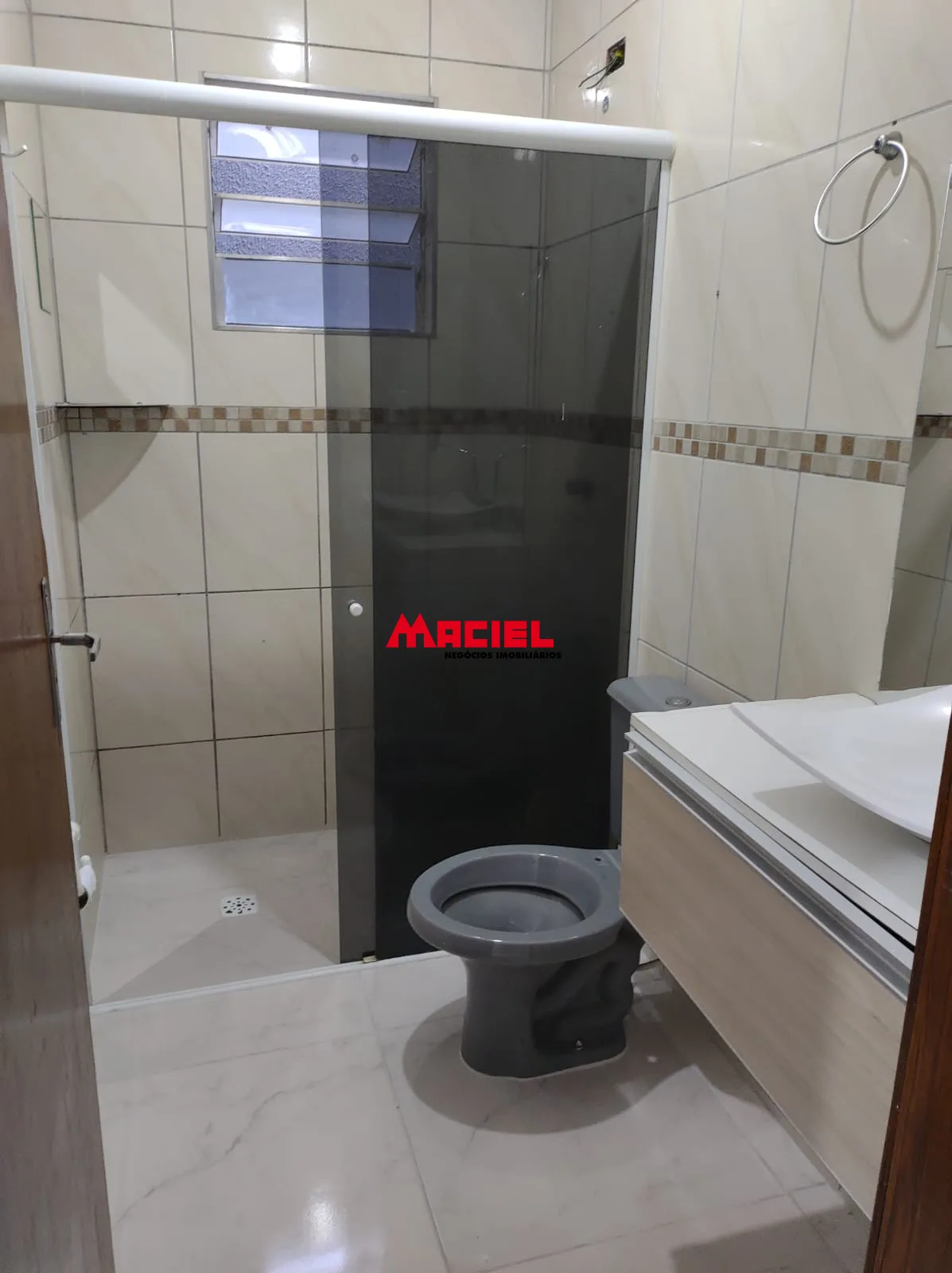 Alugar Casa / Padr&atilde;o em S&atilde;o Jos&eacute; dos Campos R$ 2.100,00 - Foto 8