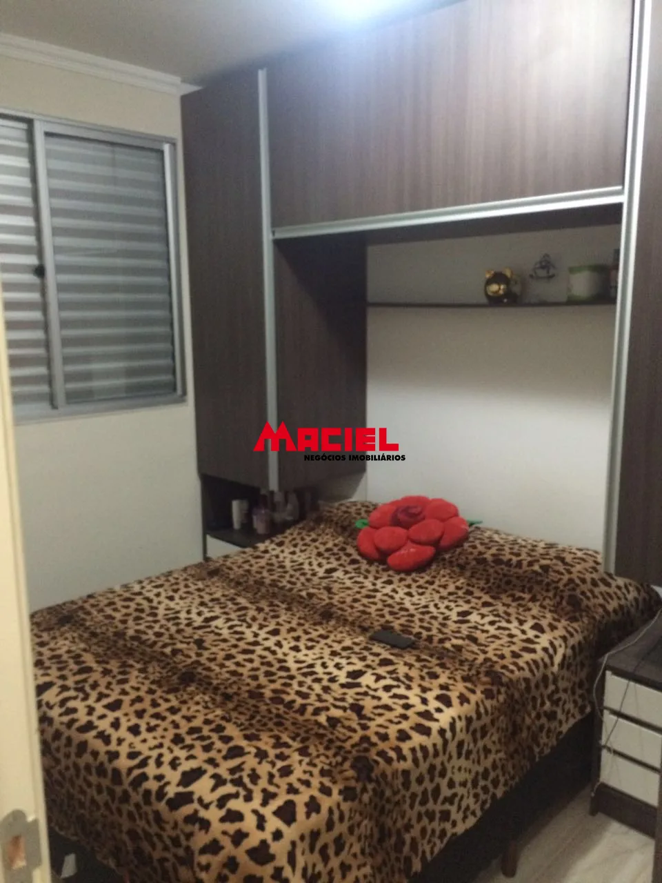 Comprar Apartamento / Padr&atilde;o em S&atilde;o Jos&eacute; dos Campos R$ 350.000,00 - Foto 3