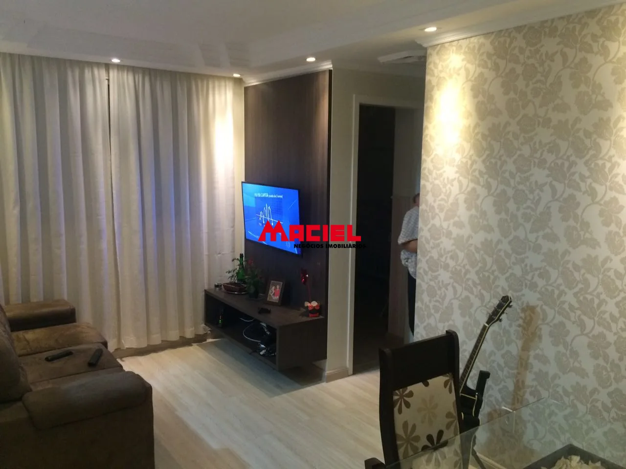 Comprar Apartamento / Padr&atilde;o em S&atilde;o Jos&eacute; dos Campos R$ 350.000,00 - Foto 1