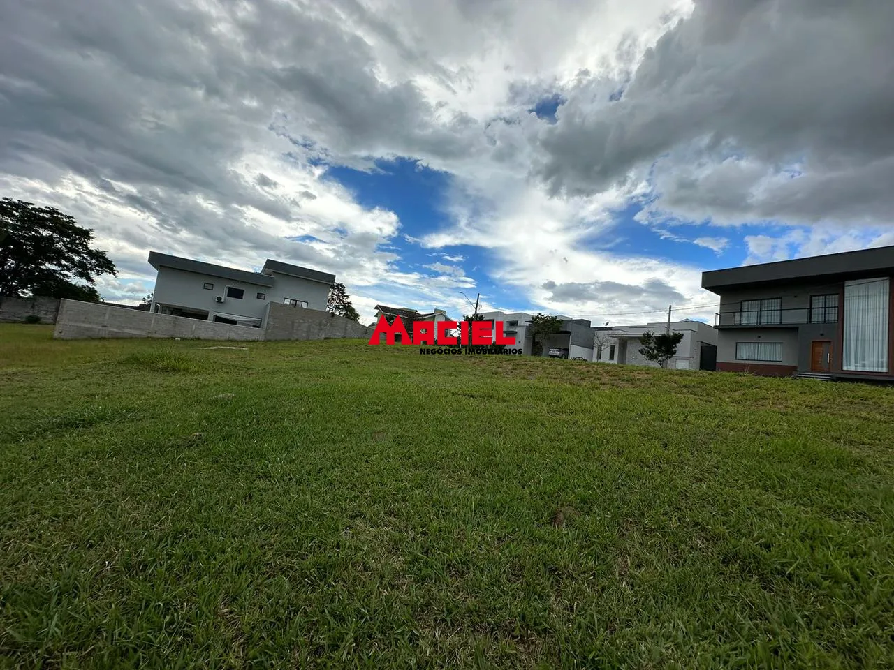 Comprar Terreno / Condom&iacute;nio em Ca&ccedil;apava R$ 300.000,00 - Foto 5