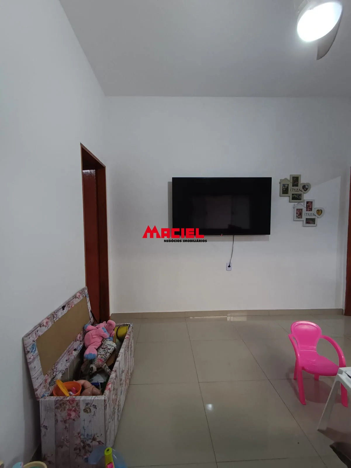 Comprar Casa / Padr&atilde;o em S&atilde;o Jos&eacute; dos Campos R$ 350.000,00 - Foto 4