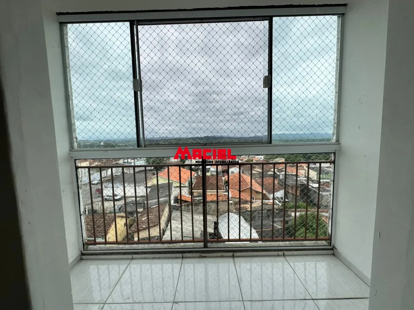 Alugar Apartamento / Padr&atilde;o em S&atilde;o Jos&eacute; dos Campos R$ 2.200,00 - Foto 4