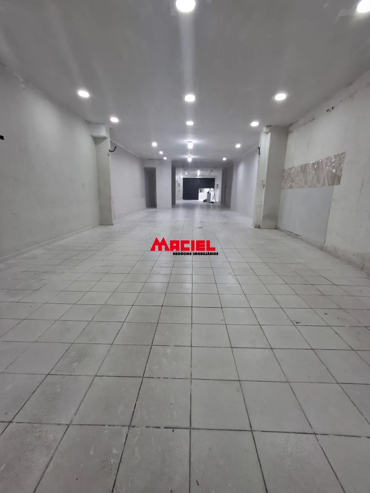 Alugar Comercial / Ponto Comercial em S&atilde;o Jos&eacute; dos Campos R$ 24.000,00 - Foto 1