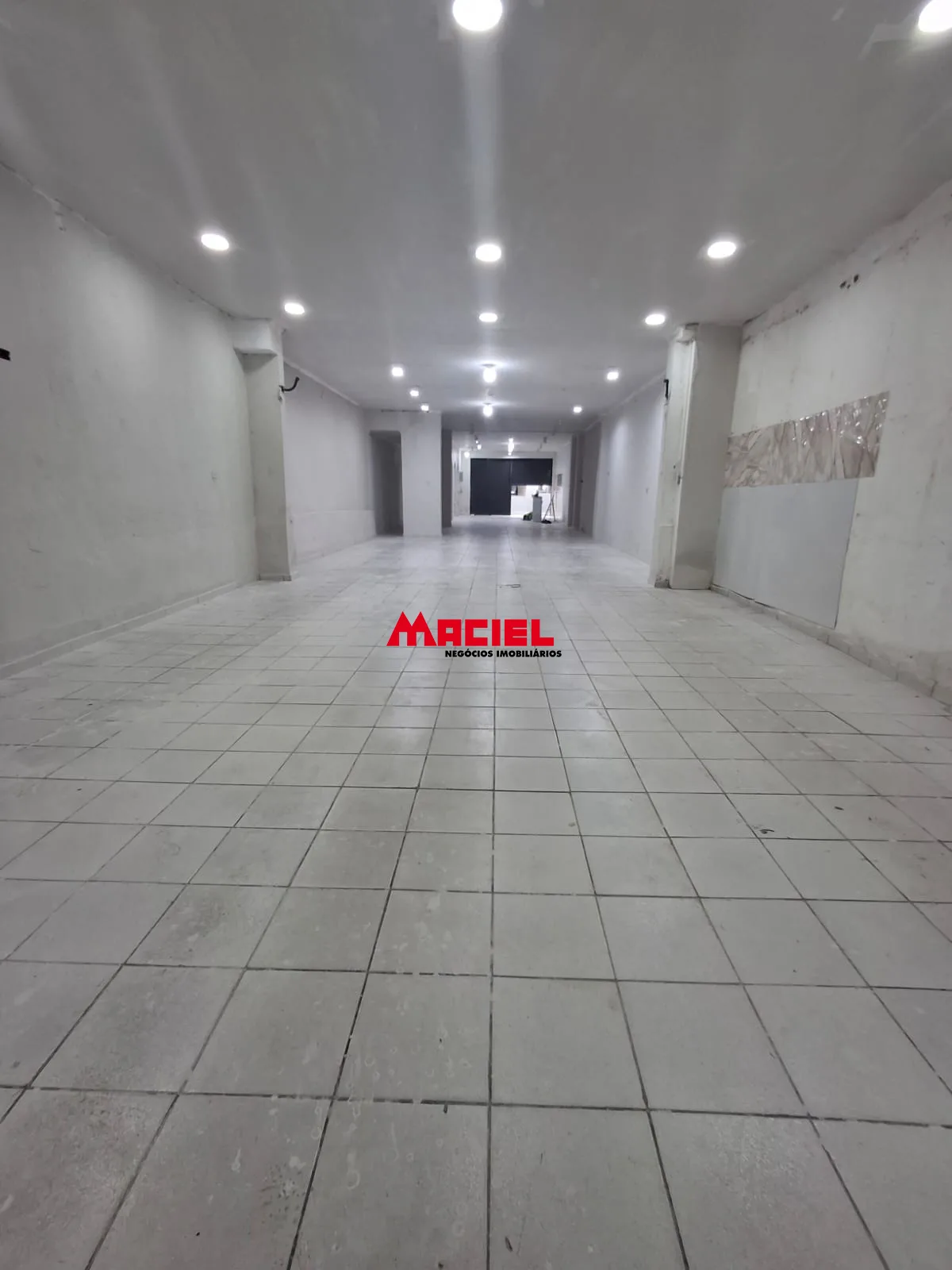 Comprar Comercial / Ponto Comercial em S&atilde;o Jos&eacute; dos Campos R$ 4.000.000,00 - Foto 1