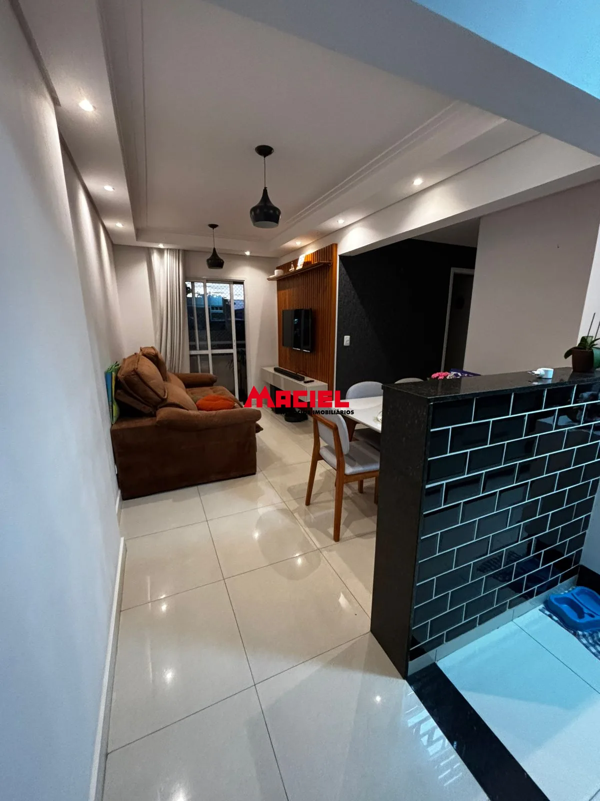 Alugar Apartamento / Padr&atilde;o em S&atilde;o Jos&eacute; dos Campos R$ 2.800,00 - Foto 3