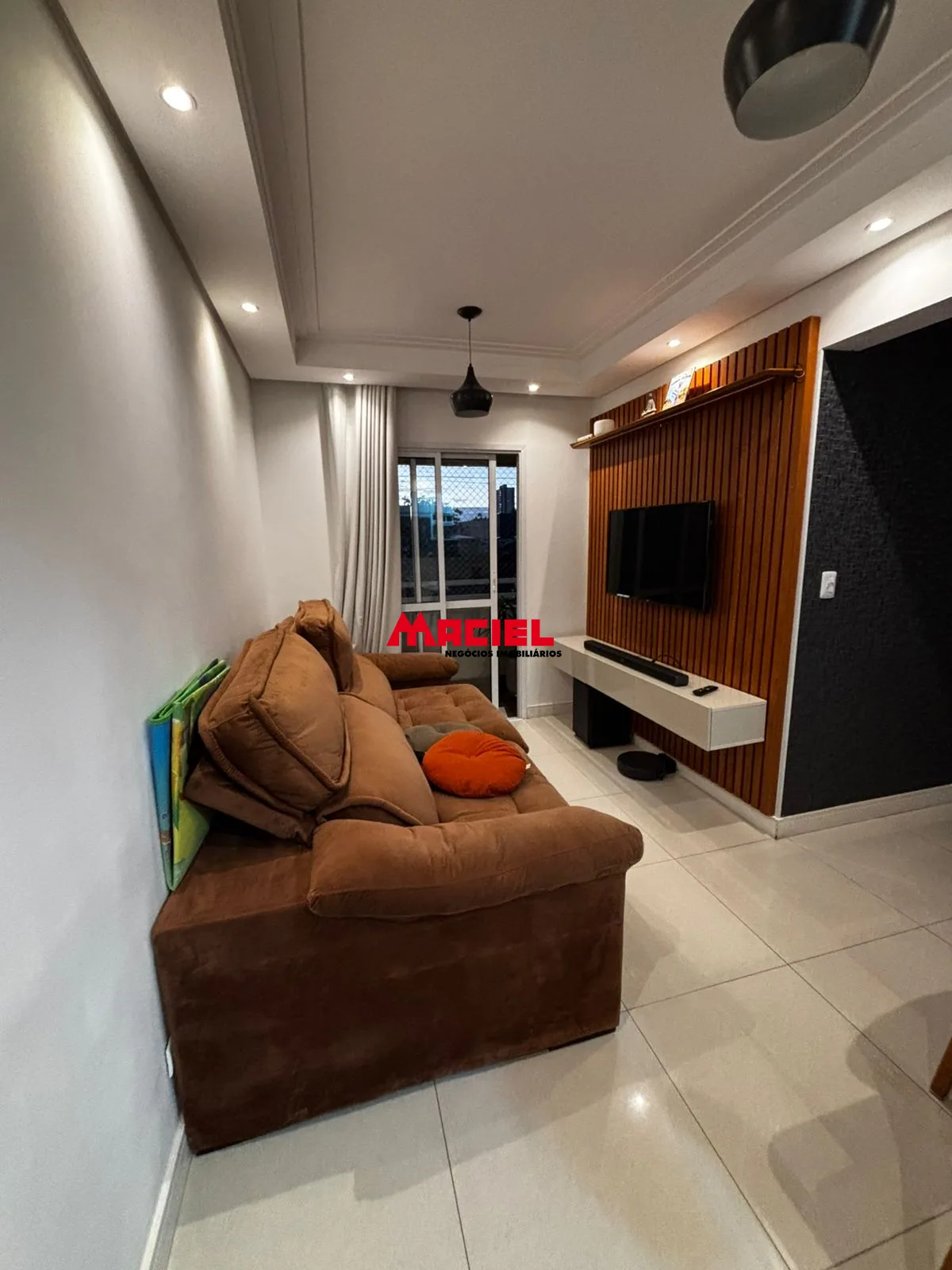 Alugar Apartamento / Padr&atilde;o em S&atilde;o Jos&eacute; dos Campos R$ 2.800,00 - Foto 4