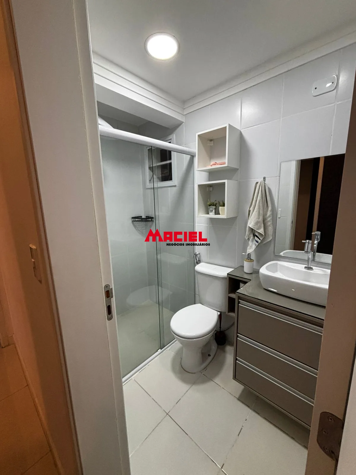 Alugar Apartamento / Padr&atilde;o em S&atilde;o Jos&eacute; dos Campos R$ 2.800,00 - Foto 10