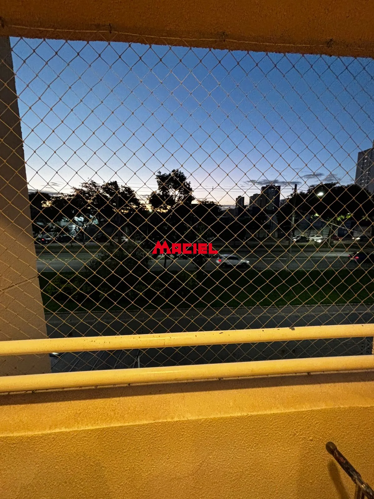 Alugar Apartamento / Padr&atilde;o em S&atilde;o Jos&eacute; dos Campos R$ 2.800,00 - Foto 11