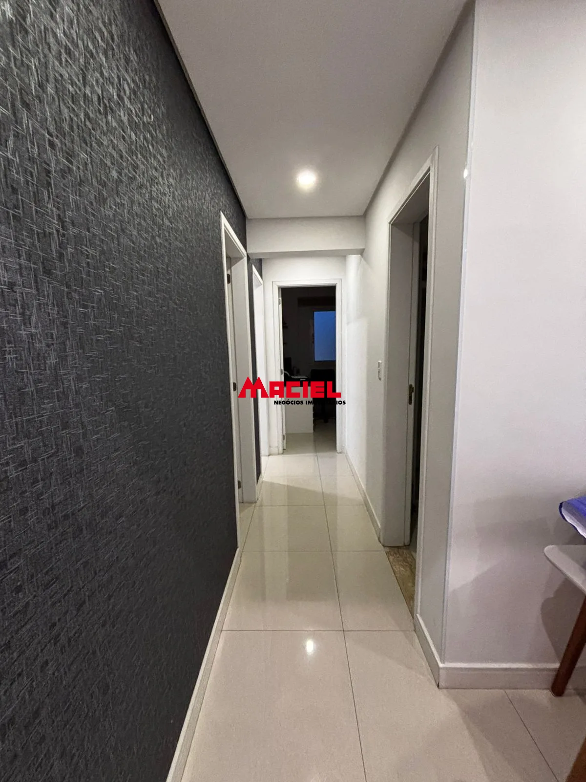 Alugar Apartamento / Padr&atilde;o em S&atilde;o Jos&eacute; dos Campos R$ 2.800,00 - Foto 13
