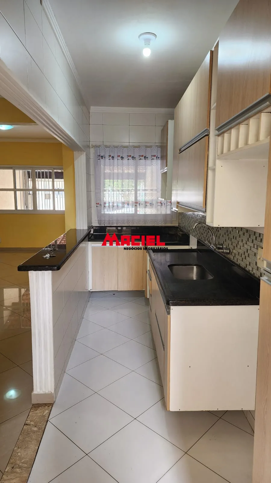 Comprar Casa / Padr&atilde;o em S&atilde;o Jos&eacute; dos Campos R$ 350.000,00 - Foto 4