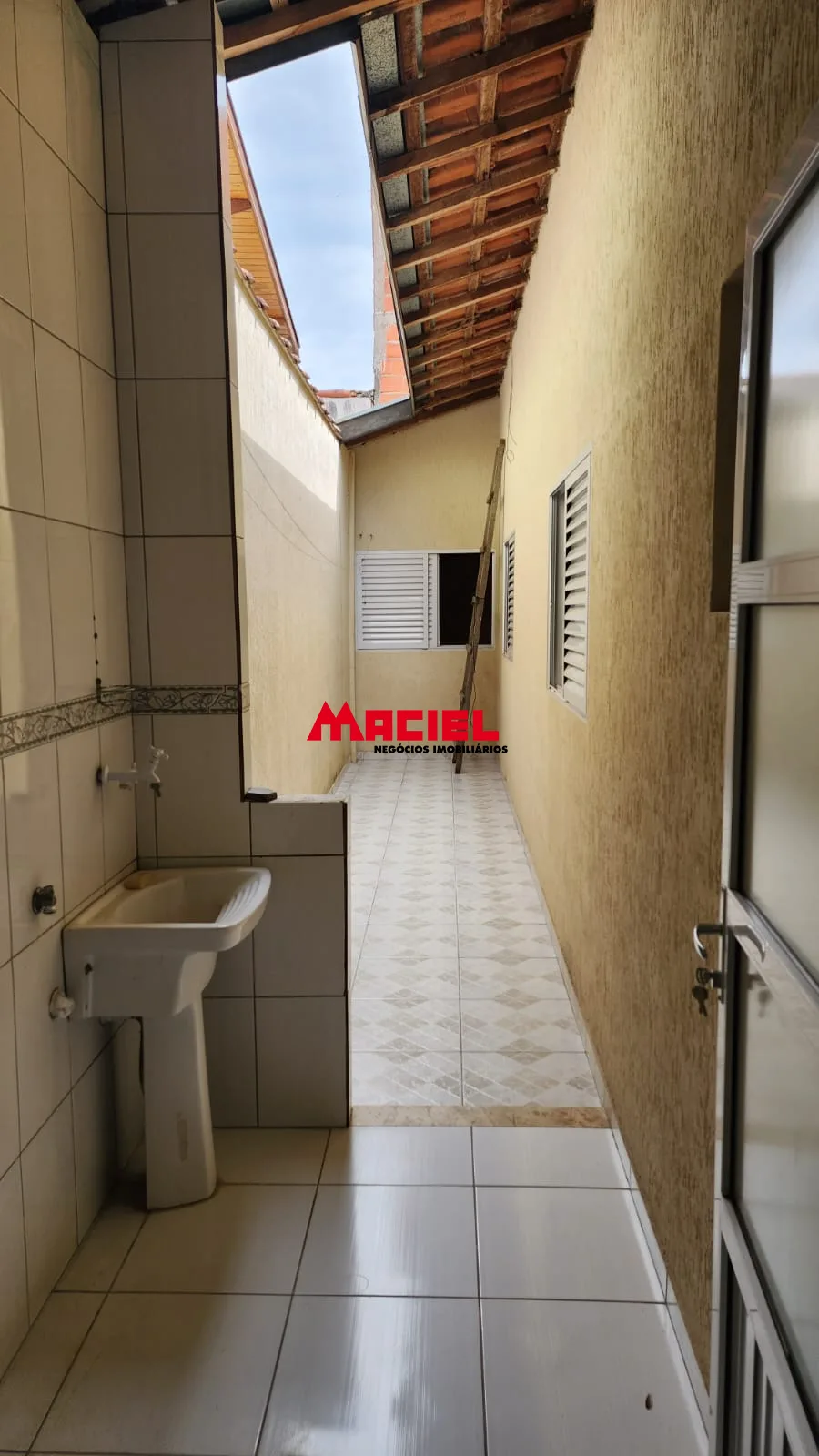 Comprar Casa / Padr&atilde;o em S&atilde;o Jos&eacute; dos Campos R$ 350.000,00 - Foto 8