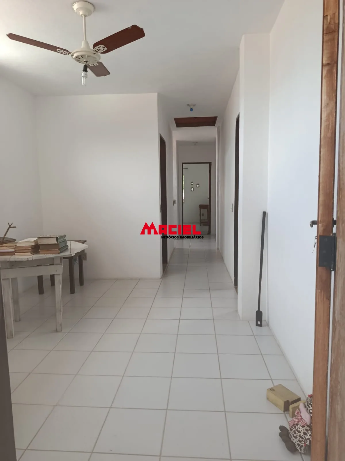 Comprar Casa / Padr&atilde;o em S&atilde;o Jos&eacute; dos Campos R$ 1.180.000,00 - Foto 3