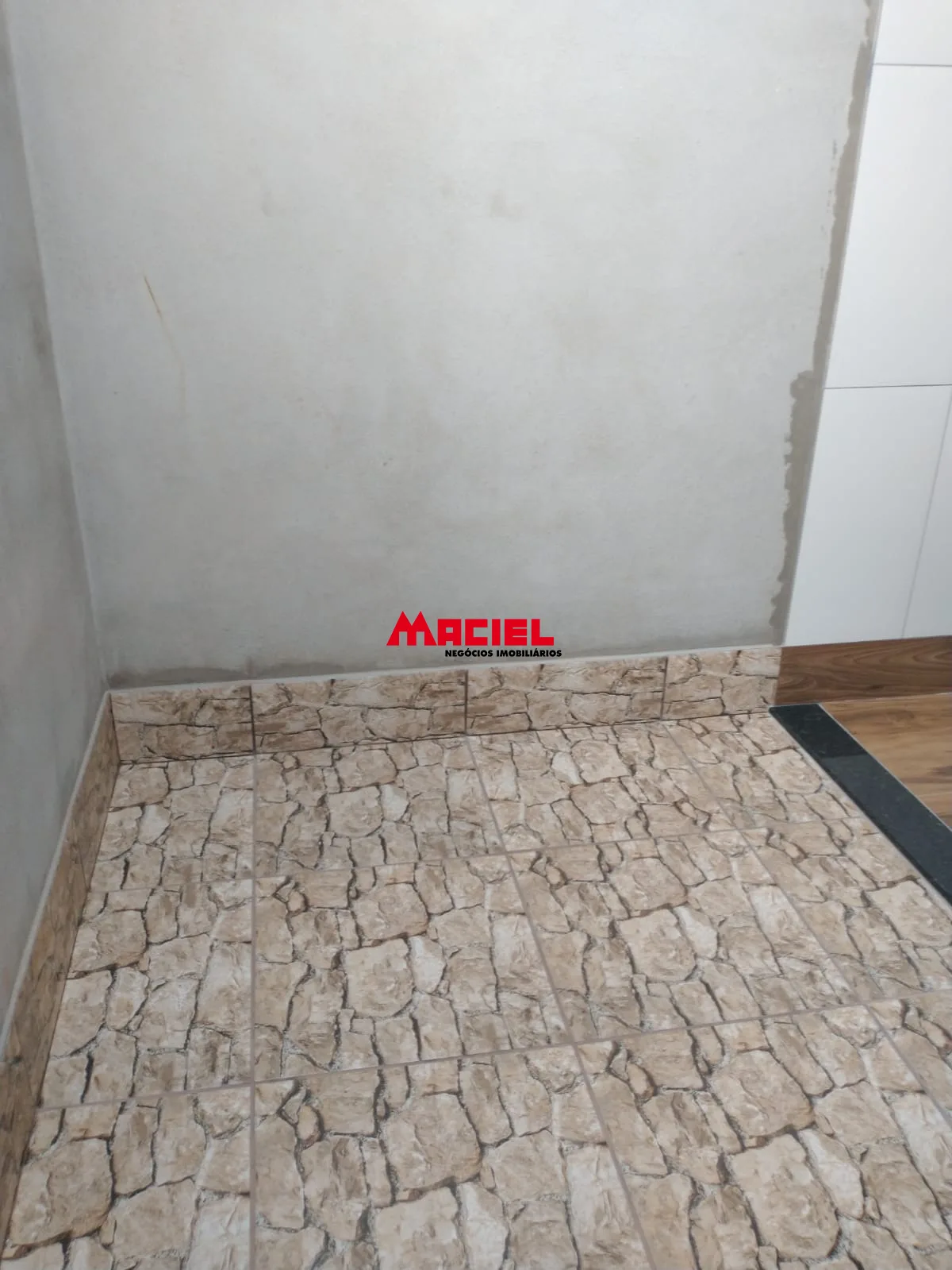 Alugar Casa / Padr&atilde;o em S&atilde;o Jos&eacute; dos Campos R$ 2.300,00 - Foto 3